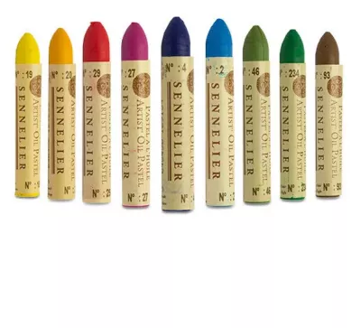 Olejový pastel Sennelier  - varianty    | 001 White, 002 Azure blue, 003 Cerulean blue, 004 Cobalt blue, 005 Ultramarine blue, 006 Pale blue, 007 Prussian blue, 008 Bordeaux, 011 Blue grey, 012 Grey deep, 013 Yellow grey, 014 Light grey, 015 Reddish Brown grey, 016 Grey green, 017 Violet grey, 018 Bright yellow, 019 Lemon yellow, 020 Yellow deep, 021 Naples yellow, 022 Gold yellow, 023 Black, 025 Rose Ochre, 026 Yellow ochre, 027 Purple, 028 Pink, 029 Red light, 030 Red deep, 031 Ruby Red, 032 Venetian Red, 033 Sepia, 034 Burnt umber, 035 Raw umber, 036 Burnt sienna, 037 Raw sienna, 038 Vermilion, 039 Chromium green deep, 040 Barite green, 041 Cinnabar green deep, 042 Cinnabar green yellow, 043 Cobalt green light, 044 Viridian green, 045 Green medium, 046 Olive green, 047 Blue violet, 048 Red violet, 072 Green yellow light, 074 Yellow lake, 075 Blue alizarin lake, 076 Violet alizarin lake, 077 Pale pink madder lake, 080 Indigo light, 082 Bright turquoise, 084 Blue chromium green, 085 Chrome green medium, 086 Phtalo green light, 087 Sap green, 088 Sap green light, 090 Chinese orange, 091 Chrome red, 092 Brown madder, 093 Sennelier brown light, 094 Brown Pink, 095 Cobalt violet lig.hue, 096 Payne's grey, 098 Mars black, 099 Titanium Buff, 200 Mandarin, 201 Nickel yellow, 202 Geranium lake light, 203 Delft Blue, 204 Cinnabar Yellow Brown, 205 Moss Green, 206 Turquoise Blue, 207 Ash Blue, 208 Mars Orange, 209 Violet Ochre, 210 Olive Brown, 211 Midnight Blue, 212 Mummy, 213 Pine Green, 214 Celadon Green, 215 Havana Ochre, 216 Parma Violet, 217 Cobalt violet light, 218 Prussian Green, 219 Celestial blue, 220 Permanent Intense Red, 221 Transparent medium, 222 Phtalo Blue, 223 Cold Grey, 224 Medium Grey, 225 Indian Blue, 226 Sky Blue, 227 Royal Blue, 228 Charcoal, 229 English Grey, 230 Rose Ochre, 231 Gold Brown, 232 Terra Cotta, 233 Luminous Yellow, 234 Permanent Green Light, 235 Charcoal Blue, 236 Coral, 237 French Ultramar.Blue, 238 Orange Ocher, 239 Red Brown, 240 Light English Red, 241 Brown Ochre, 242 Chrome Brown, 243 Earth Brown, 111 Aluminium Iridescent, 112 Pale Gold Iridescent, 113 Rich Pale Gold Irid., 114 Rich Gold Iridescent, 115 Red Copper Iridescent, 123 Transp. Blue Irid., 125 Iridescent white, 132 Gold Pearl Irid., 134 Red Gold Iridescent, 135 Redd. Brown Gold Irid