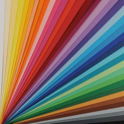 Barevný karton - COLORLINE (Canson)  220g  - 70x100cm  - varianty | 01 White, 02 Cream, 03 Straw Yellow, 04 Canary Yellow, 05 Buttercup, 08 Clementine , 09 Orange, 10 Rose Petal, 11 Fuchsia, 14 Tomato, 15 Red, 16 Dark Red, 17 Lilac, 18 Violet, 20 Sky Blue, 21 Primary Blue, 22 Azore Blue, 23 Royal Blue, 24 Ultramarine, 25 Turquoise Blue, 27 Apple Green, 29 Bright Green, 30 Moss Green, 31 Fir Tree, 32 Leather , 33 Nut, 34 Chocolate, 35 Light Grey, 36 Dark Grey, 38 Black