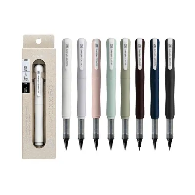 Kaligrafická pera ZIG COCOIRO - různé varianty | COCOIRO - odstín 001 White, COCOIRO - odstín 002 Fog Gray, COCOIRO - odstín 003 Potter's Pink, COCOIRO - odstín 004 Haze Blue, COCOIRO - odstín 005 Smoky Olive, COCOIRO - odstín 006 Bordeaux Red, COCOIRO - odstín 007 Deep Blue, COCOIRO - odstín 008 Black
