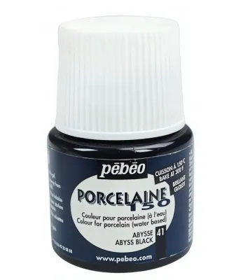 č.29 - Porcelain 150 č.41 (Pébéo) - 45ml  propastně černá